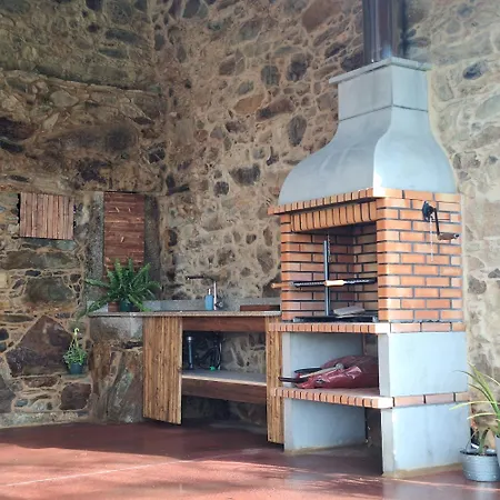 Casa Da Nogueira Ferienhaus *