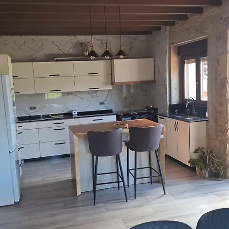 Casa Da Nogueira Сasa de vacaciones Serra De Outes